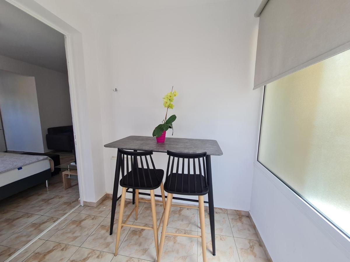 Laertis 2 Complex, Studio Apartment 106 - By Imh Travel & Tours Paphos Buitenkant foto