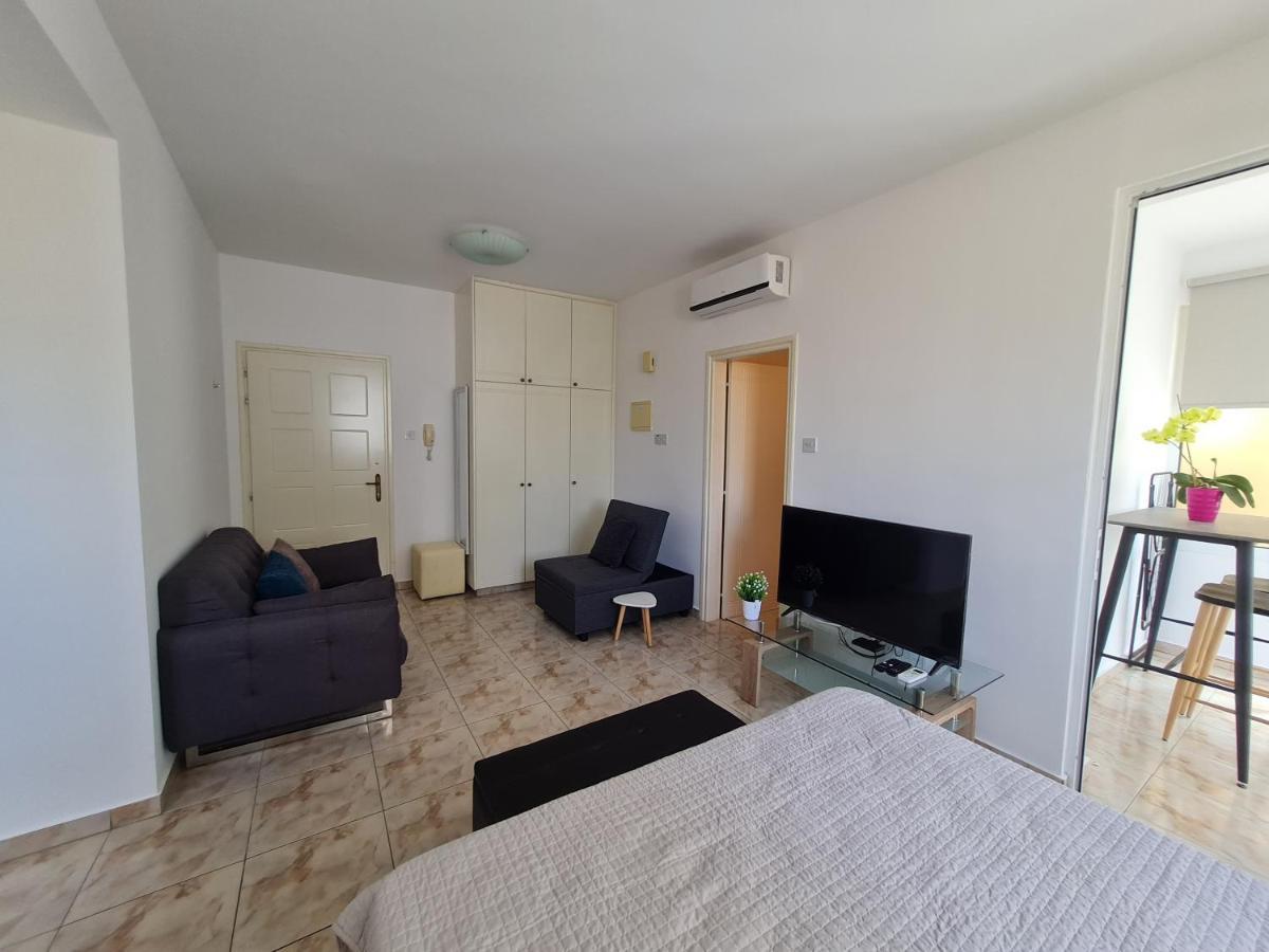 Laertis 2 Complex, Studio Apartment 106 - By Imh Travel & Tours Paphos Buitenkant foto