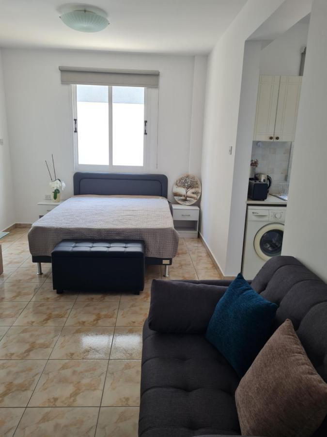 Laertis 2 Complex, Studio Apartment 106 - By Imh Travel & Tours Paphos Buitenkant foto